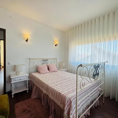 Casa D'avo Mesquit * Fão