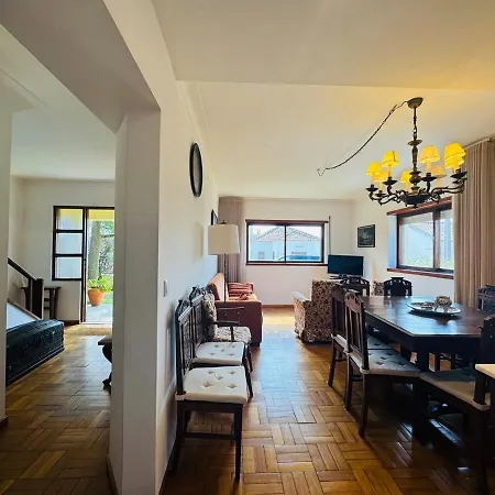 Casa D'avo Mesquit * Fão